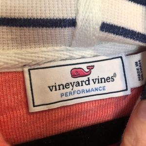 Vineyard vines hoodie